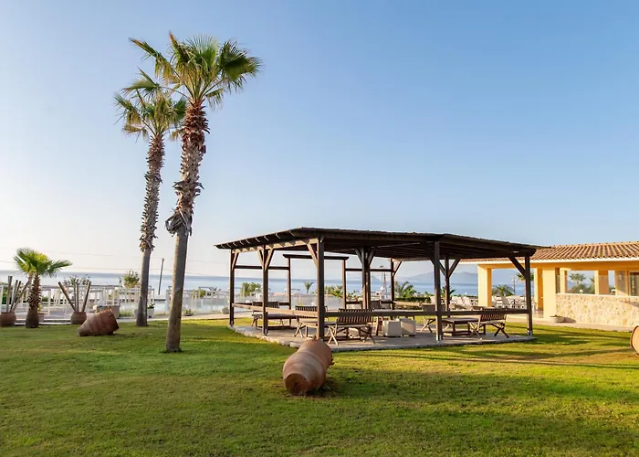 Grand Blue Beach Hotel